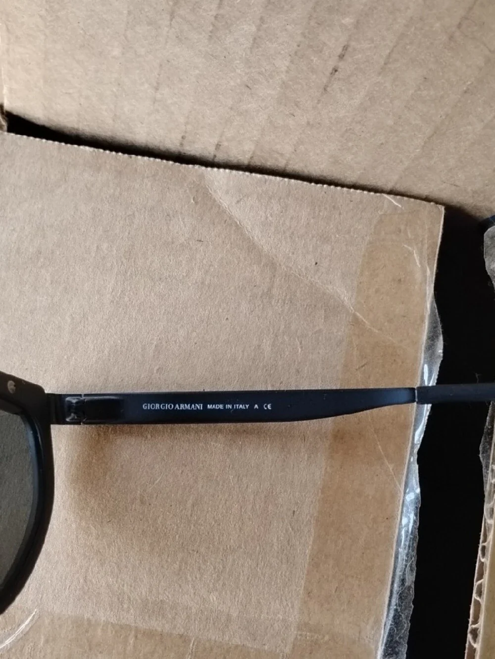 Men's Black Aviator Sunglasses - Polarized Lens
